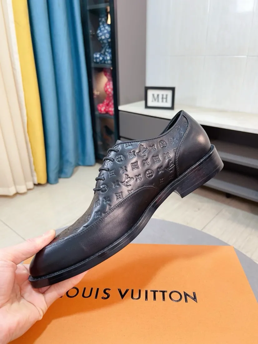 Men's shoes 💰540🌹🌹 [LV] Louis Vuitton's popular casual leather shoes 🎖Fashionable and elegant 🎖🎖Material: Original imported cowhide open edge beads, washed cowhide leather lining, original molded rubber outsole, high-end and classy, ​​elegant quality, instantly transforming into a handsome man ❤❤Standard\nNumber of sizes: 39-44, 38 45 46 customized